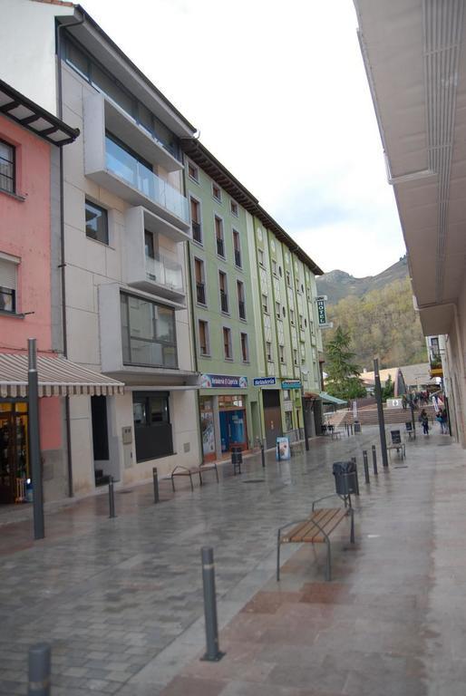 Apartamento Enol Cangas de Onis Bagian luar foto